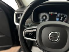 VOLVO V90 Cross Country D5 ALLRAD / 1.HD /235PS /B&W VOLVO V90 Cross Country D5 ALLRAD / 1.HD /235PS /B&W