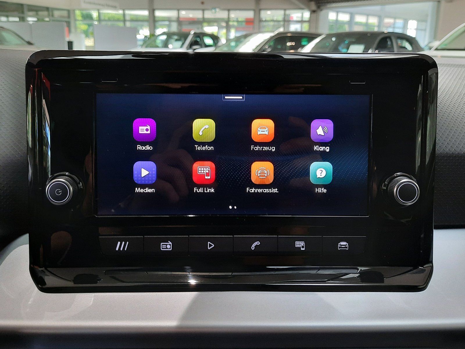 Fahrzeugabbildung SEAT Arona FR TSI DSG *Cam*PDC*LED*Sitzhzg*ACC*AppC*