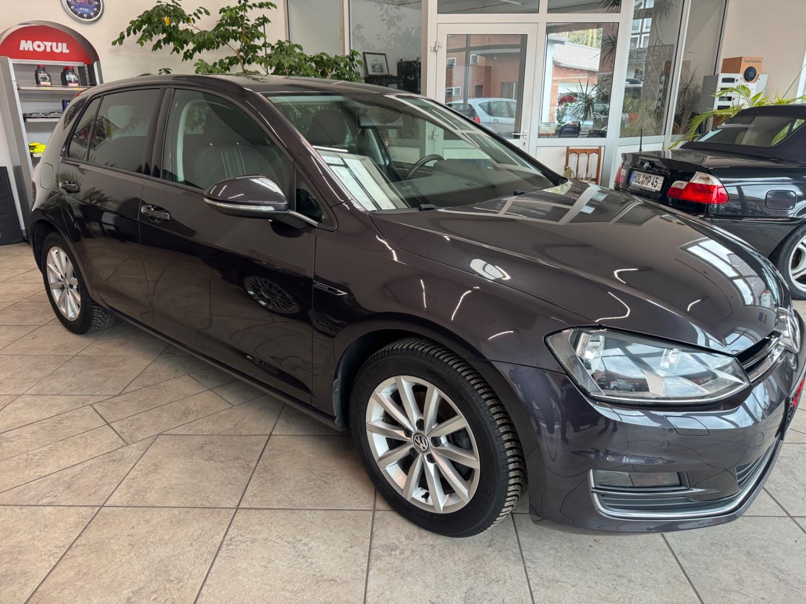 Volkswagen Golf VII Lim. Lounge BMT