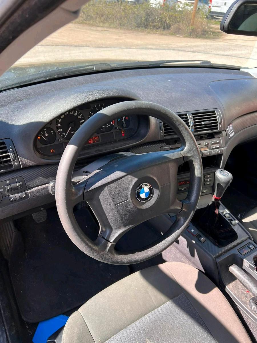 BMW 316 2004 — photo 7