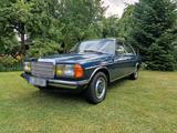 Mercedes-Benz Mercedes W123 300D - Mercedes-Benz 300: D W123