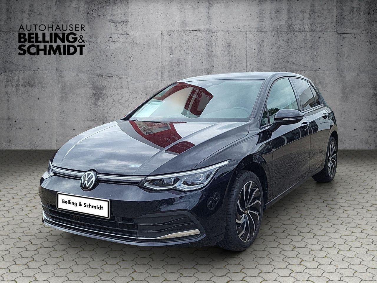 Volkswagen Golf VIII 2.0TDI Aut. MOVE AHK LED ACC