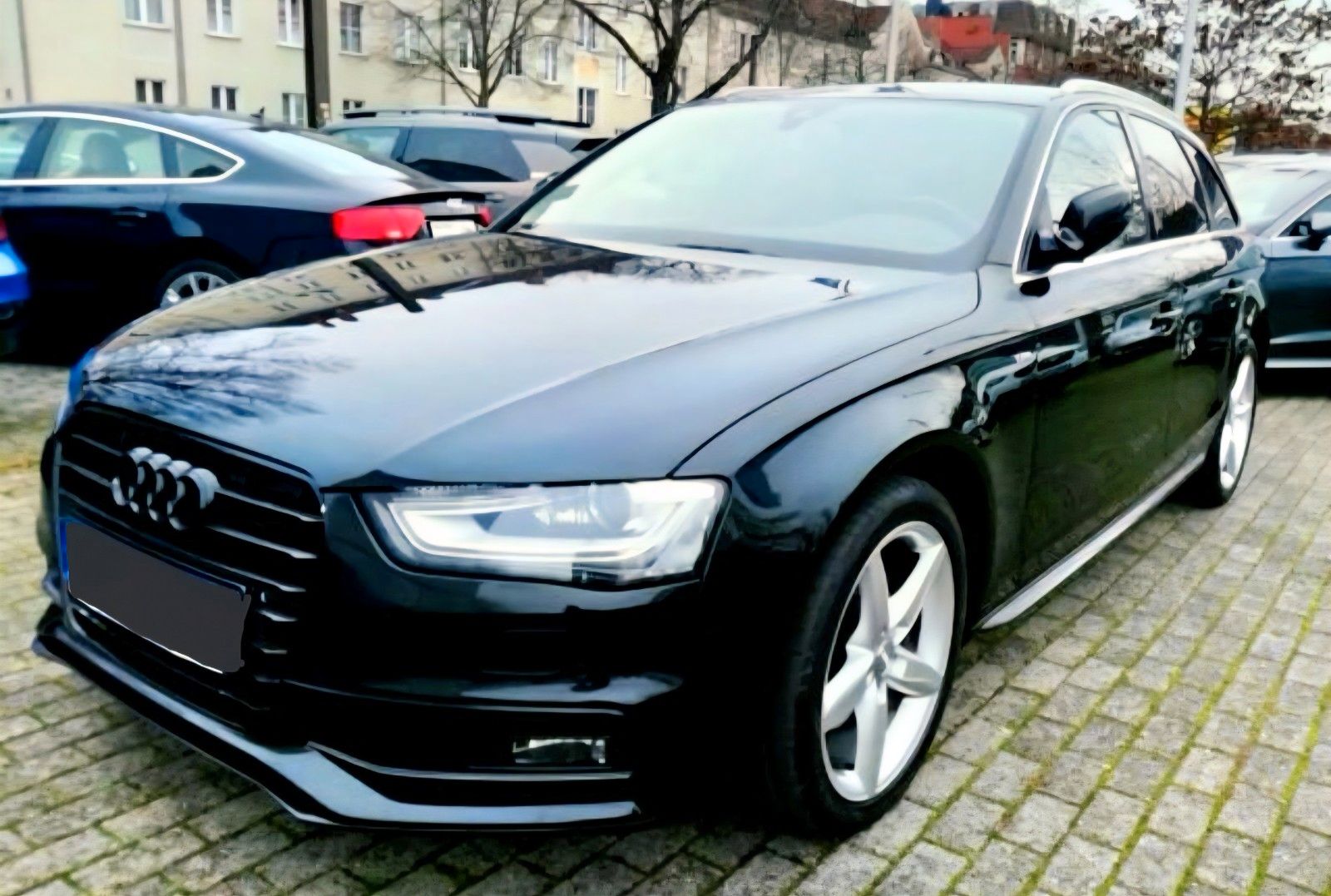 AUDI A4