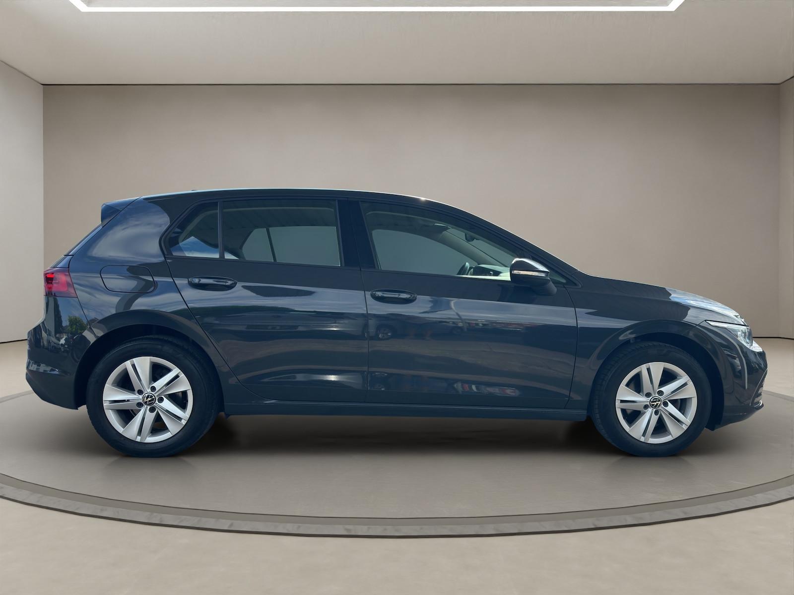 Volkswagen Golf 1.5 TSI Lim. Life LED Matrix Pano APP, миниатюра 6