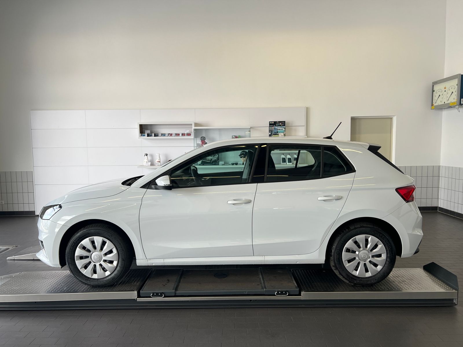 Fahrzeugabbildung SKODA Fabia IV Selection 1.0 MPI *LED, Climatronic, Si
