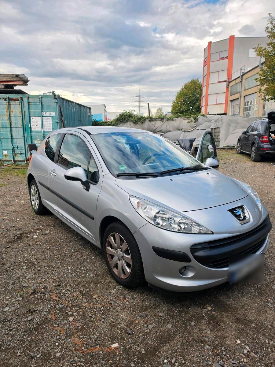Peugeot 207