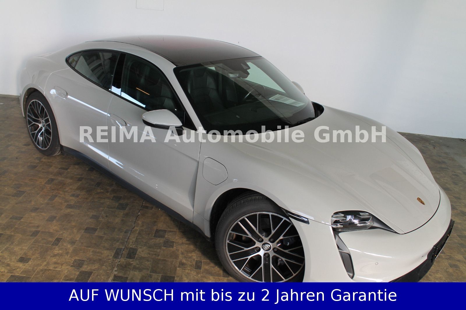 Fahrzeugabbildung Porsche Taycan  Performance , Pano, Leder, Keyless