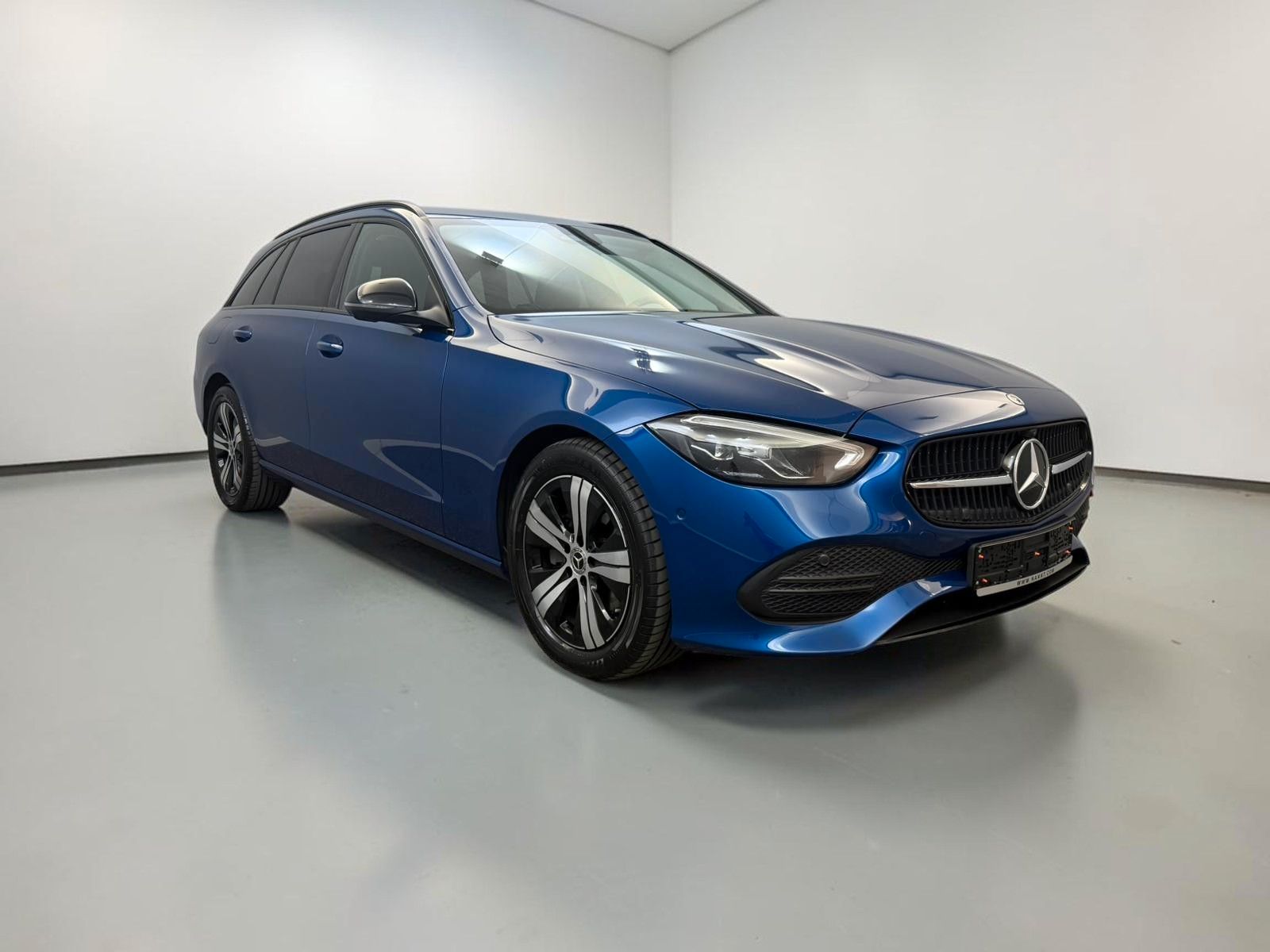 Mercedes-Benz C220d T 2x Avantgarde DISTR+*LED*AHK*360*MASSAGE imagem 3