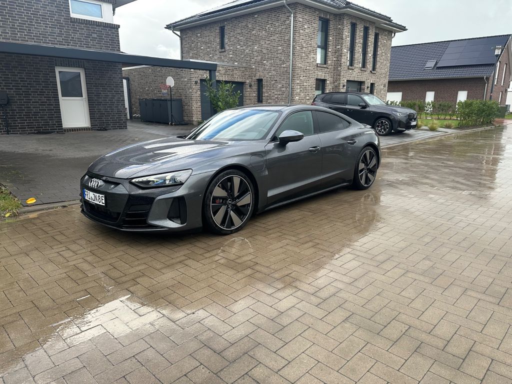 Image of Audi e-tron GT