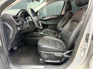 Ford Kuga - 12