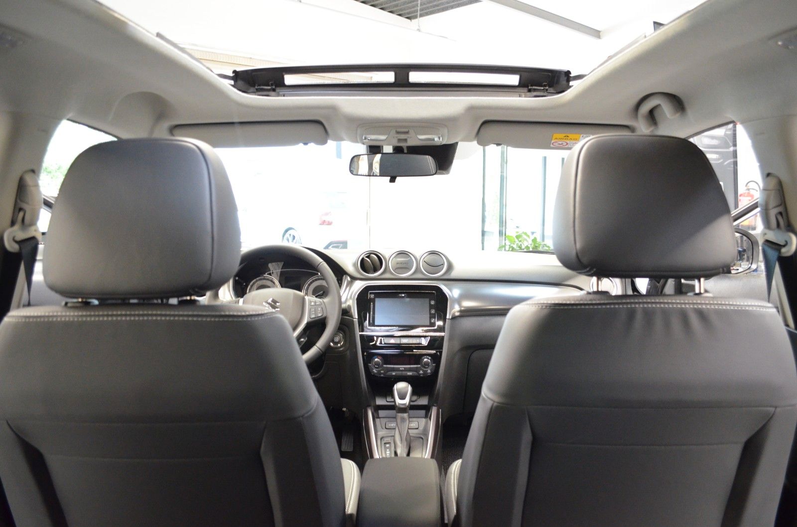 Fahrzeugabbildung Suzuki Vitara 1.5 DUALJET Hybrid Comfort+ AGS Allgrip