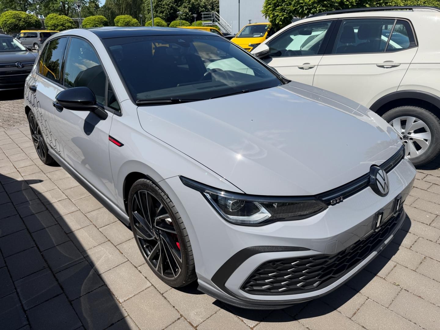 Volkswagen Golf VIII GTI El. Panodach Navi Digitales Cockpi
