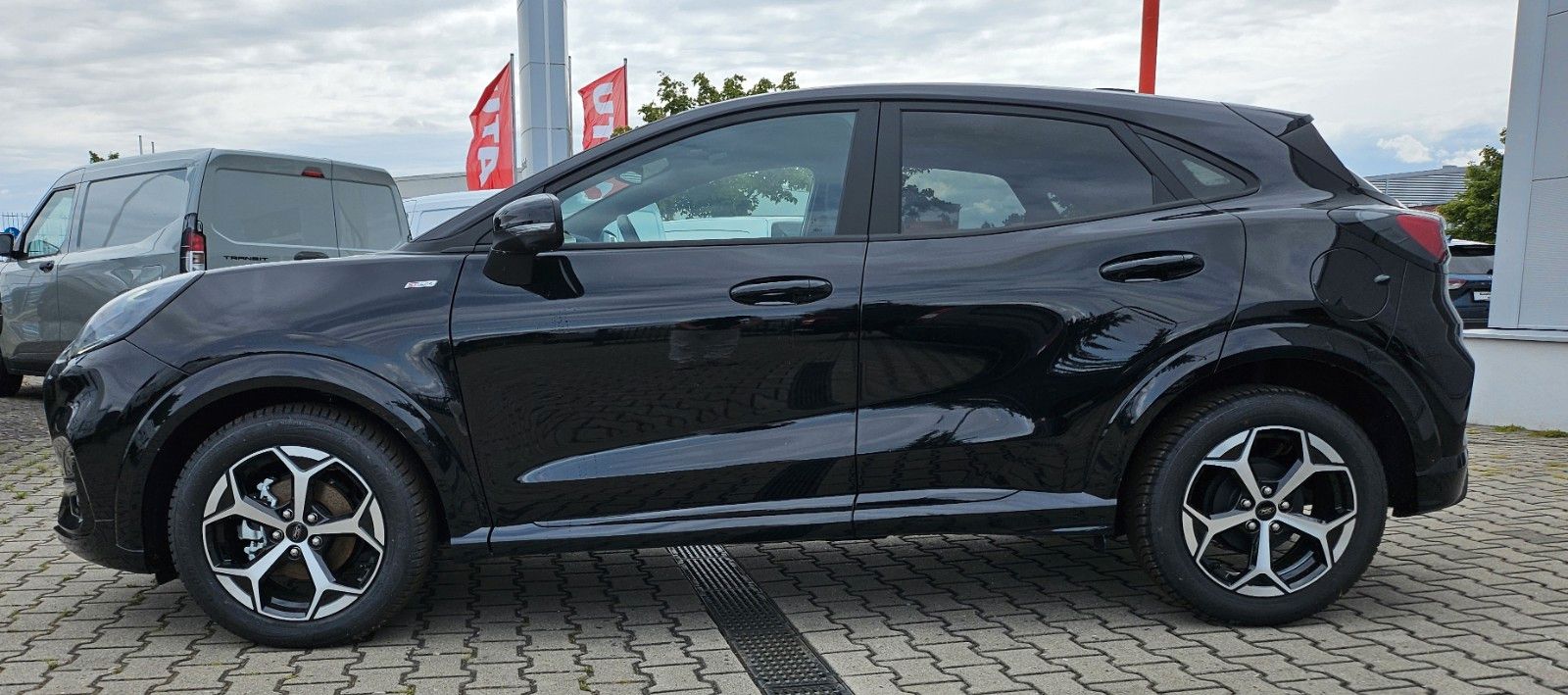 Fahrzeugabbildung Ford Puma ST-Line