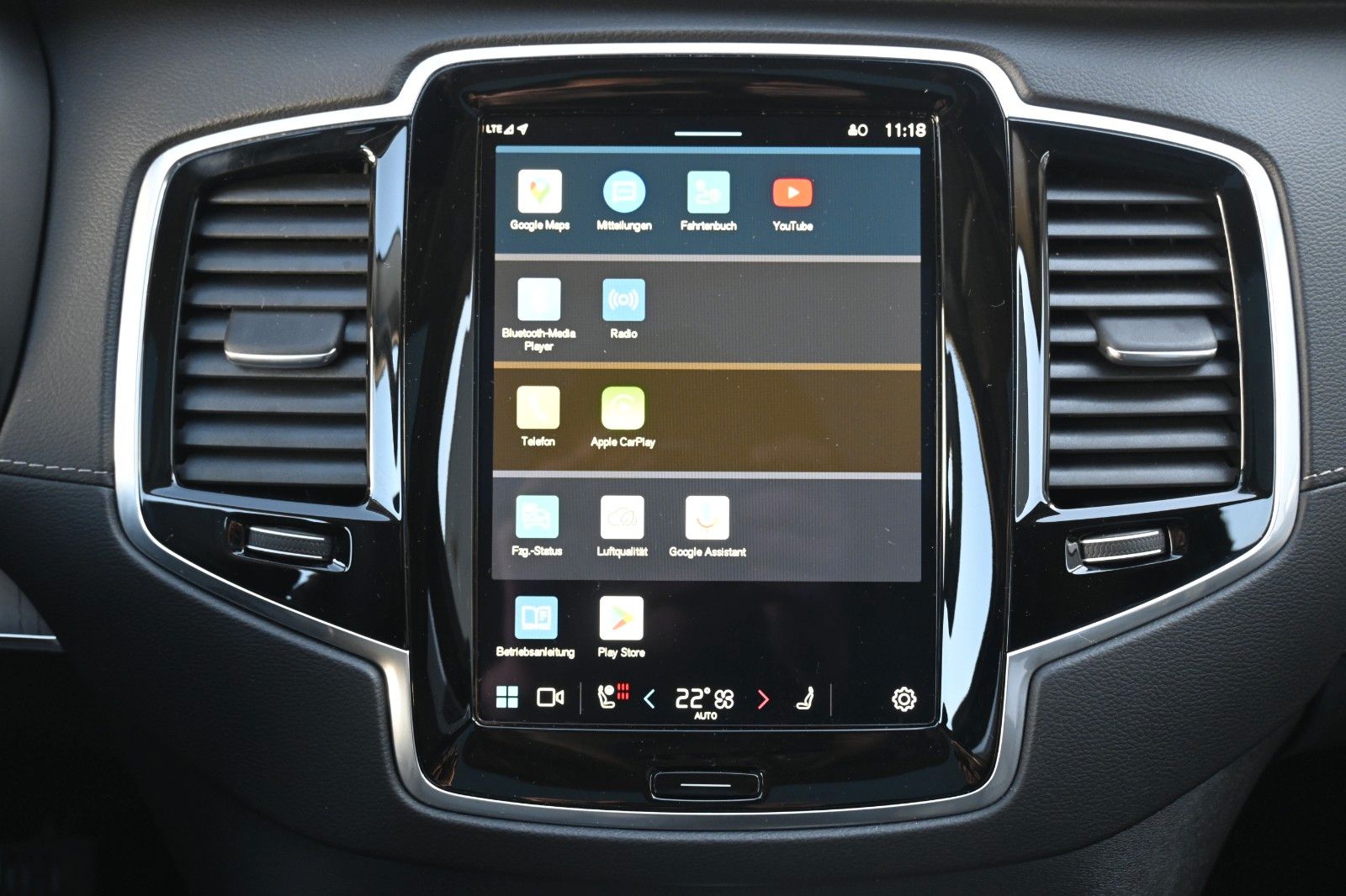 Fahrzeugabbildung Volvo XC90 B5D AWD Ultimate Bright*LED*PANO*STHZ*360*