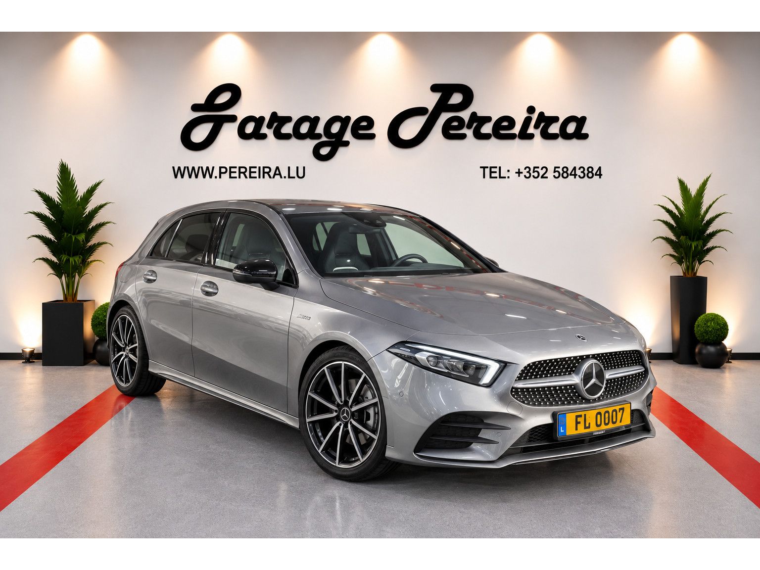 Mercedes-Benz A 35 AMG 2.0 TURBO 4MATIC CUIR NAVI