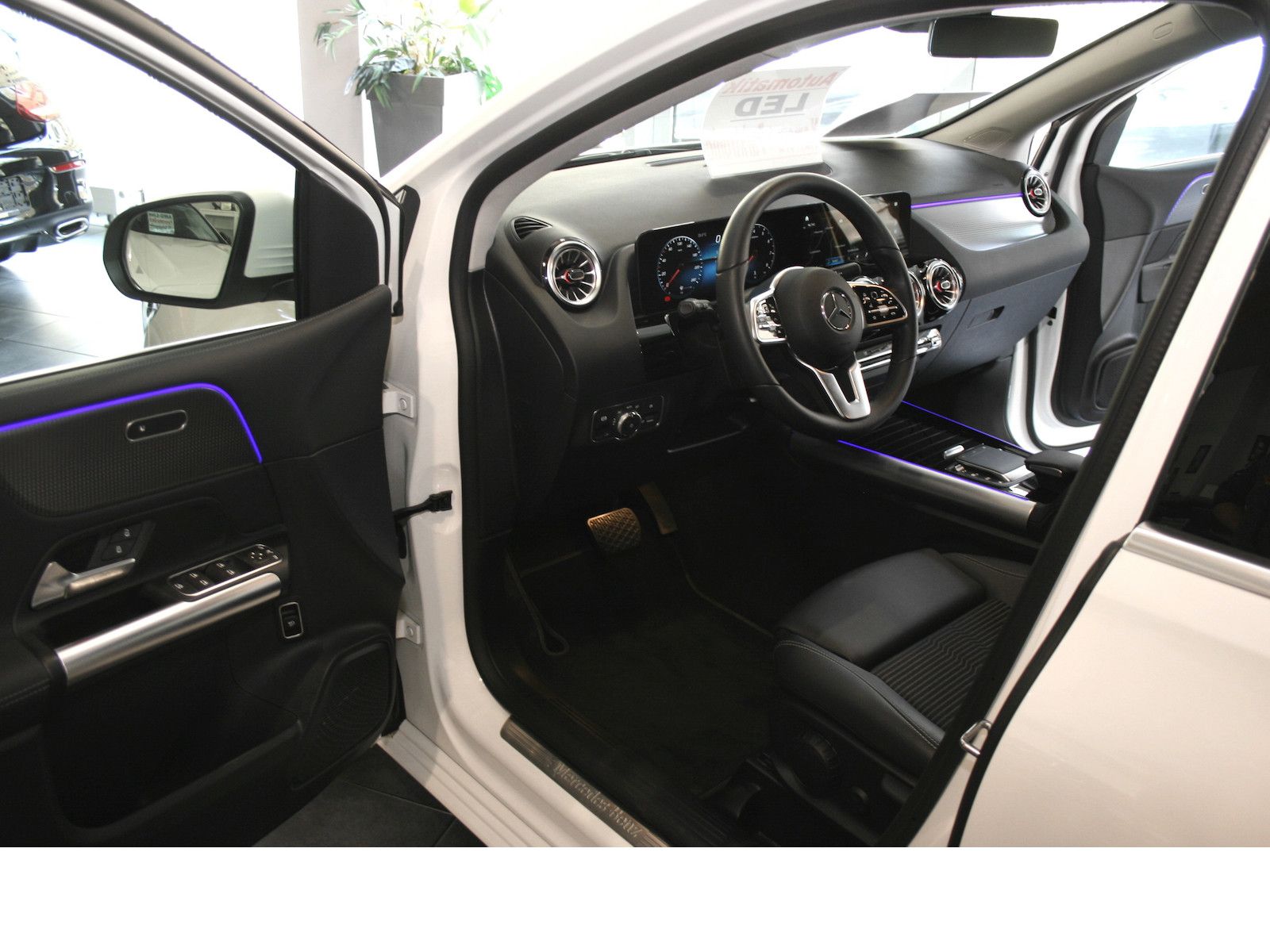 Fahrzeugabbildung Mercedes-Benz B 200 Progres.*Distronic*360° Kamera*el.Hecktüre