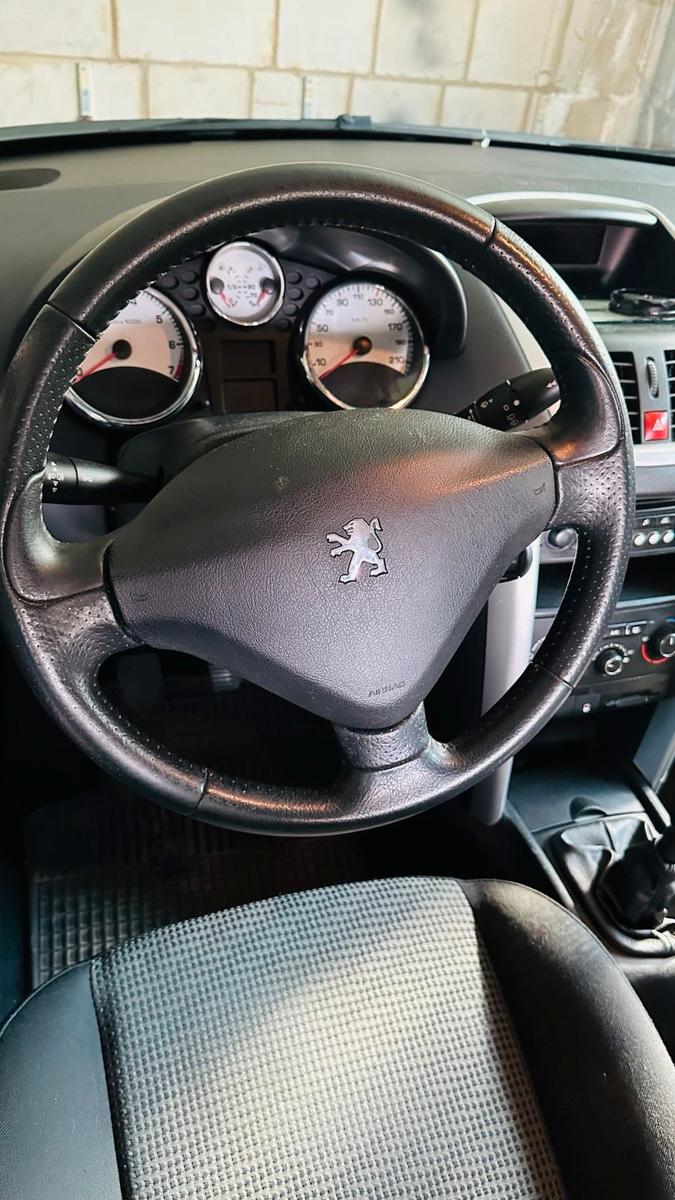 Peugeot 207 2010 — photo 15
