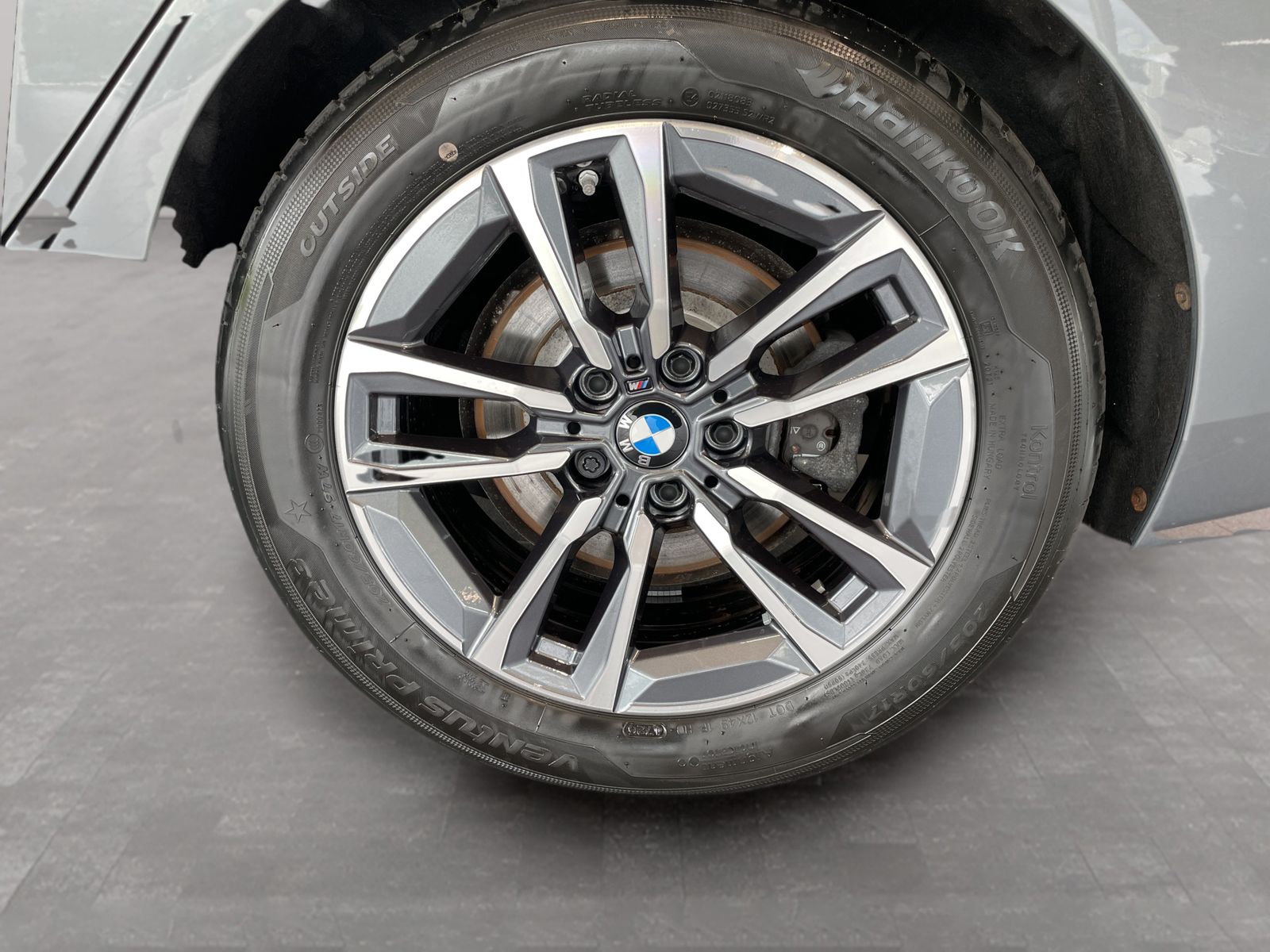 BMW 223 Active Tourer - Bild 14