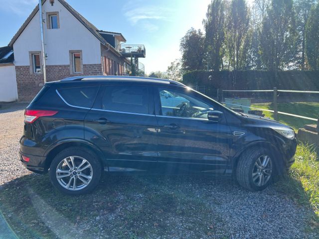 Ford Kuga 2.0 TDCI 4x4 Titanium