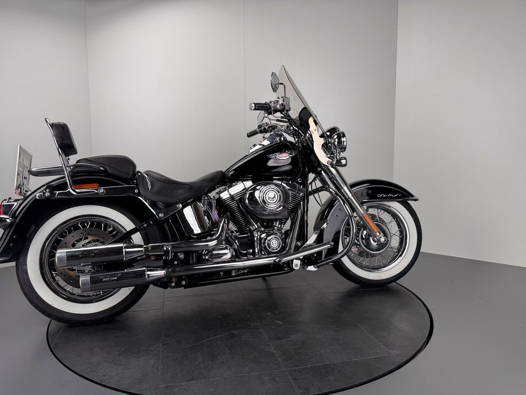 Fahrzeugabbildung Harley-Davidson SOFTAIL DELUXE FLSTN *TOP-ZUSTAND *KESSTECH *5HD