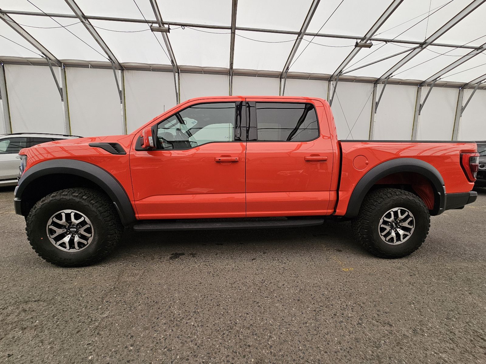 Fahrzeugabbildung Ford F 150 Raptor T1 Price: 67.000 EUR, Stock !
