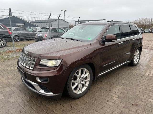 Jeep Grand Cherokee 3.0 CRD Summit Pano Kamera ACC HK