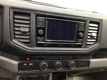 Volkswagen Crafter - 11