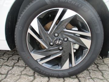 Hyundai i20 PDC + Kamera PA