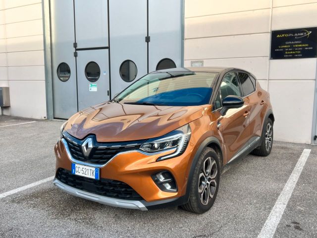 Renault Captur Plug-IN Hybrid E-Tech 160 CV Init