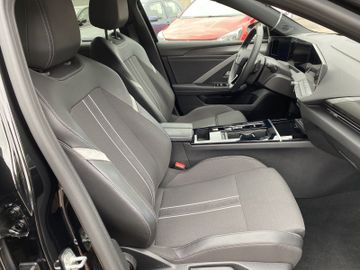 Bild 11 Opel Astra GS AT/NAVI/LHZ+SHZ/PDC vo+hi+360CAM