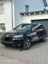 Volkswagen Touareg 7P RLine/Voll/ Pano/AHK - Volkswagen Touareg: 7p