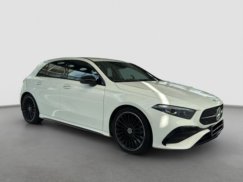 Fahrzeugabbildung Mercedes-Benz A 200 AMG Line AMG*Night*Navi*PDC*ParkAss*RFK