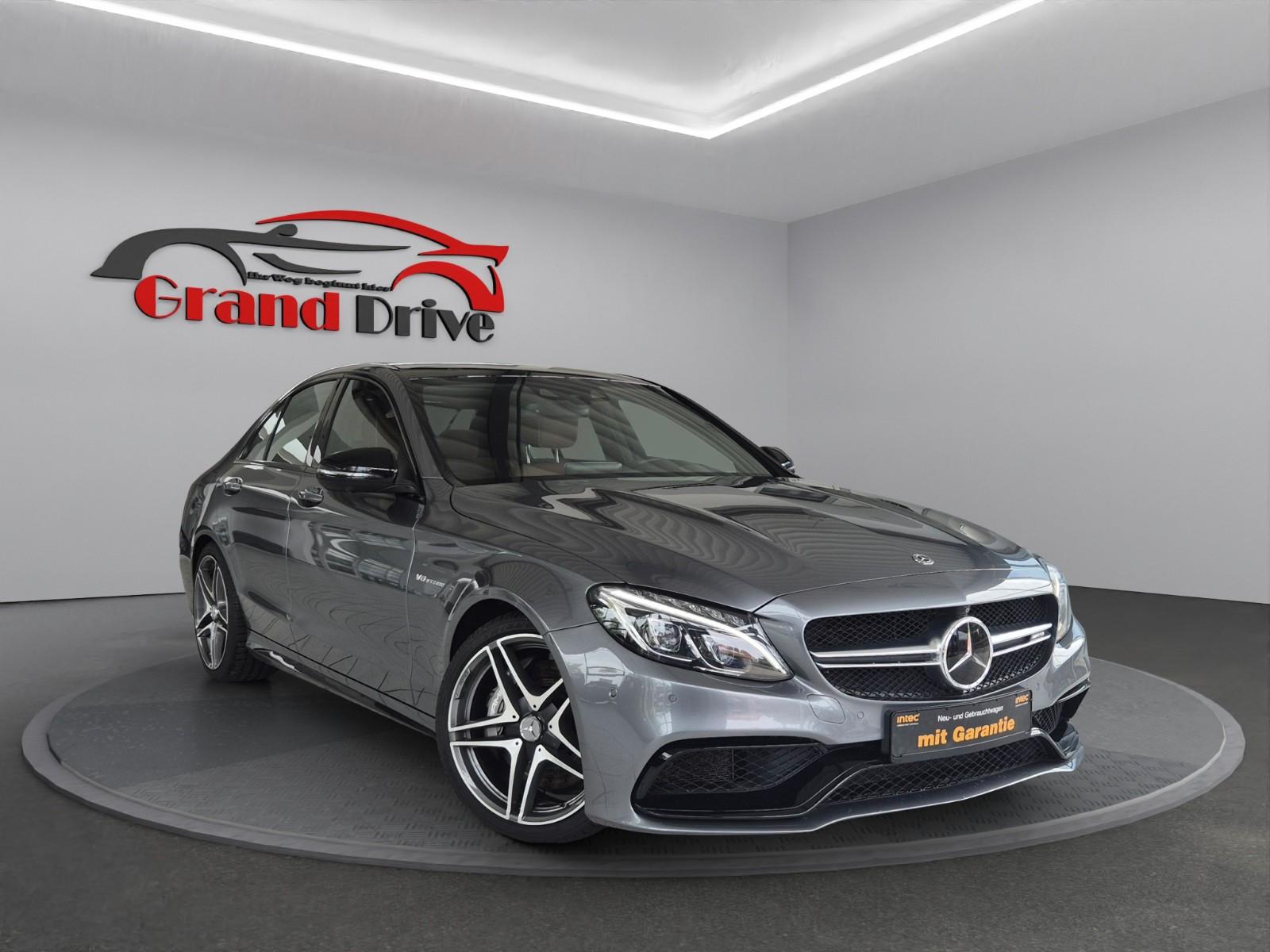 Mercedes-Benz C 63 AMG/PANO/HuD/BURMESTER/360/LEDER/GARANTIE