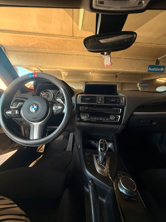 Image of BMW 220