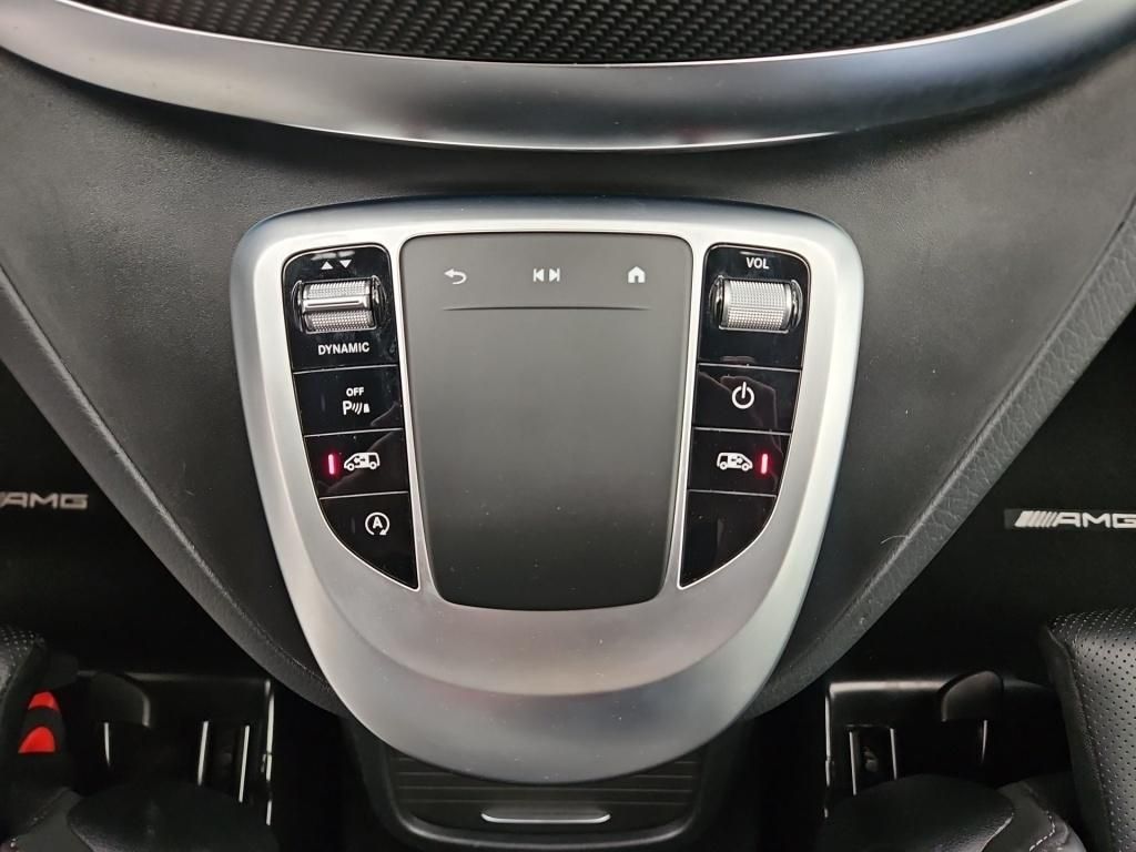 Fahrzeugabbildung Mercedes-Benz V 300 EAV extralang AMG 7 Sitze 2,5t AHK Belüftg