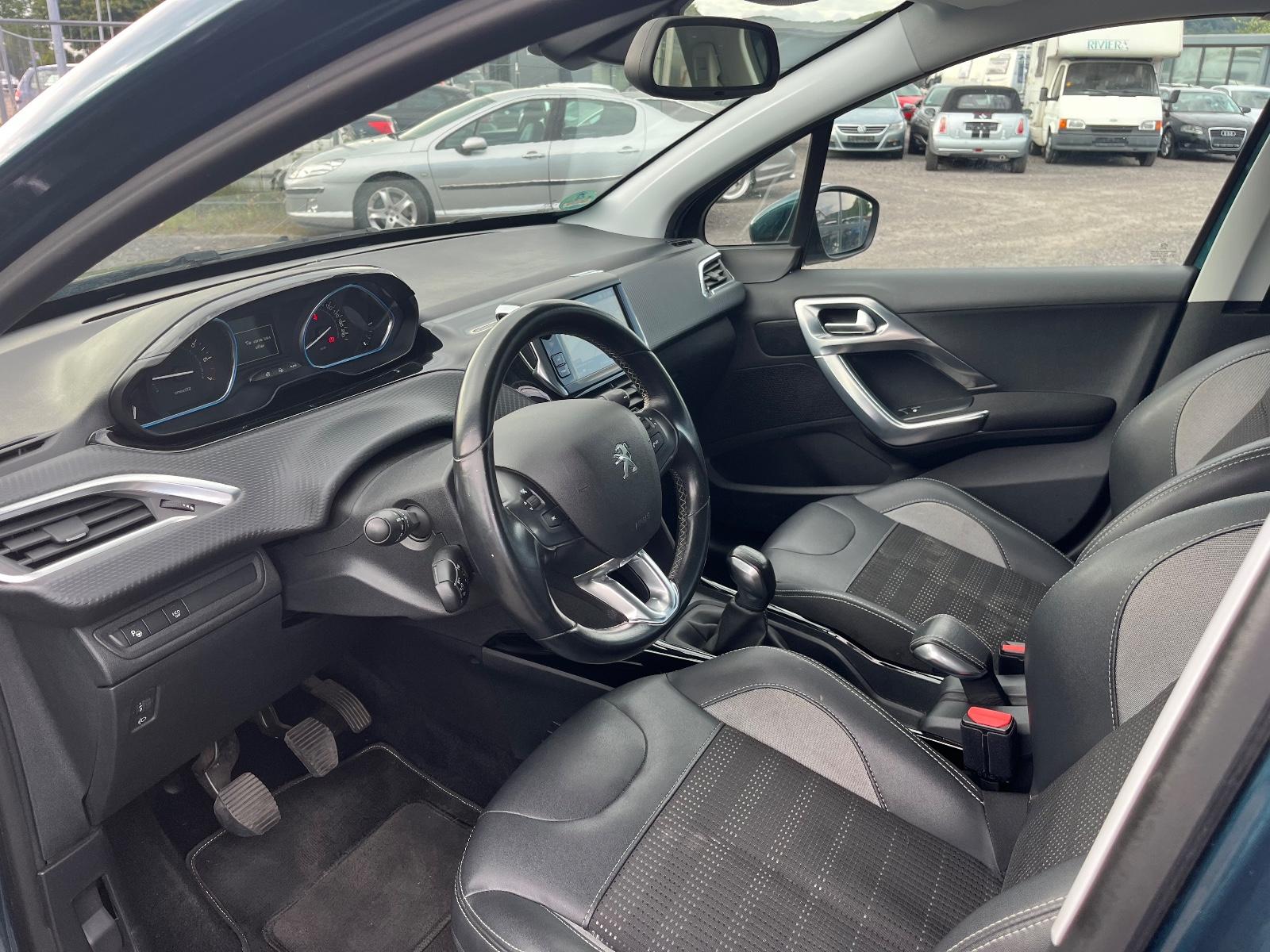 Peugeot 2008 Allure Navi 1.Hand