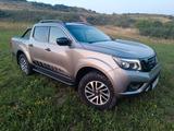 Nissan Navara N-Guard Double Cab 4x4 AUTOMATIK P-Leder - Nissan Navara mit Panoramadach