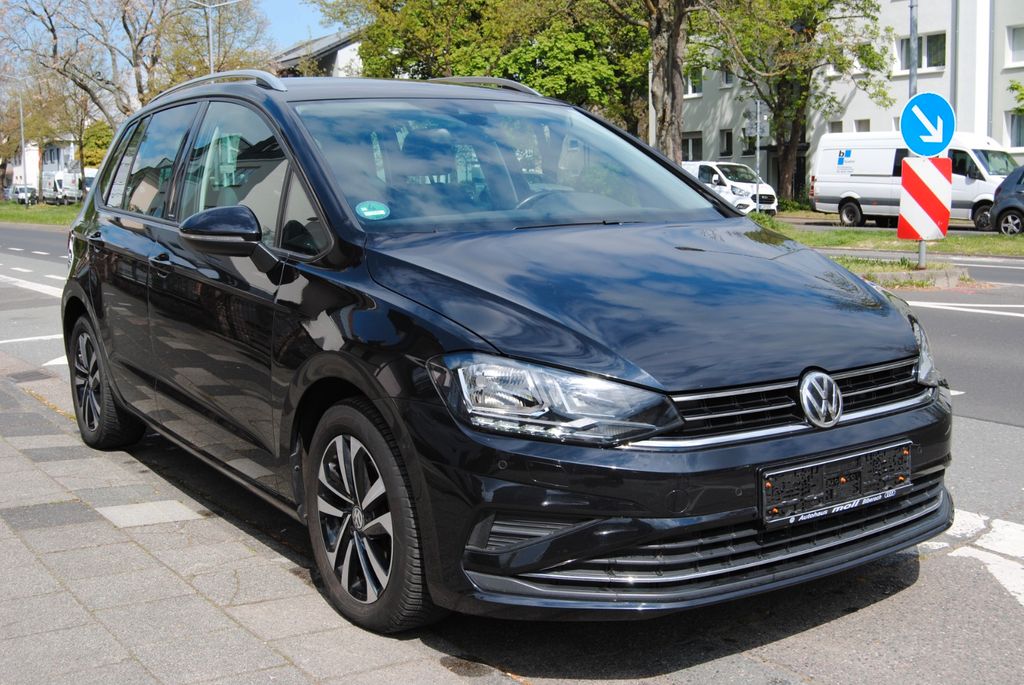 Image of Volkswagen Golf Sportsvan
