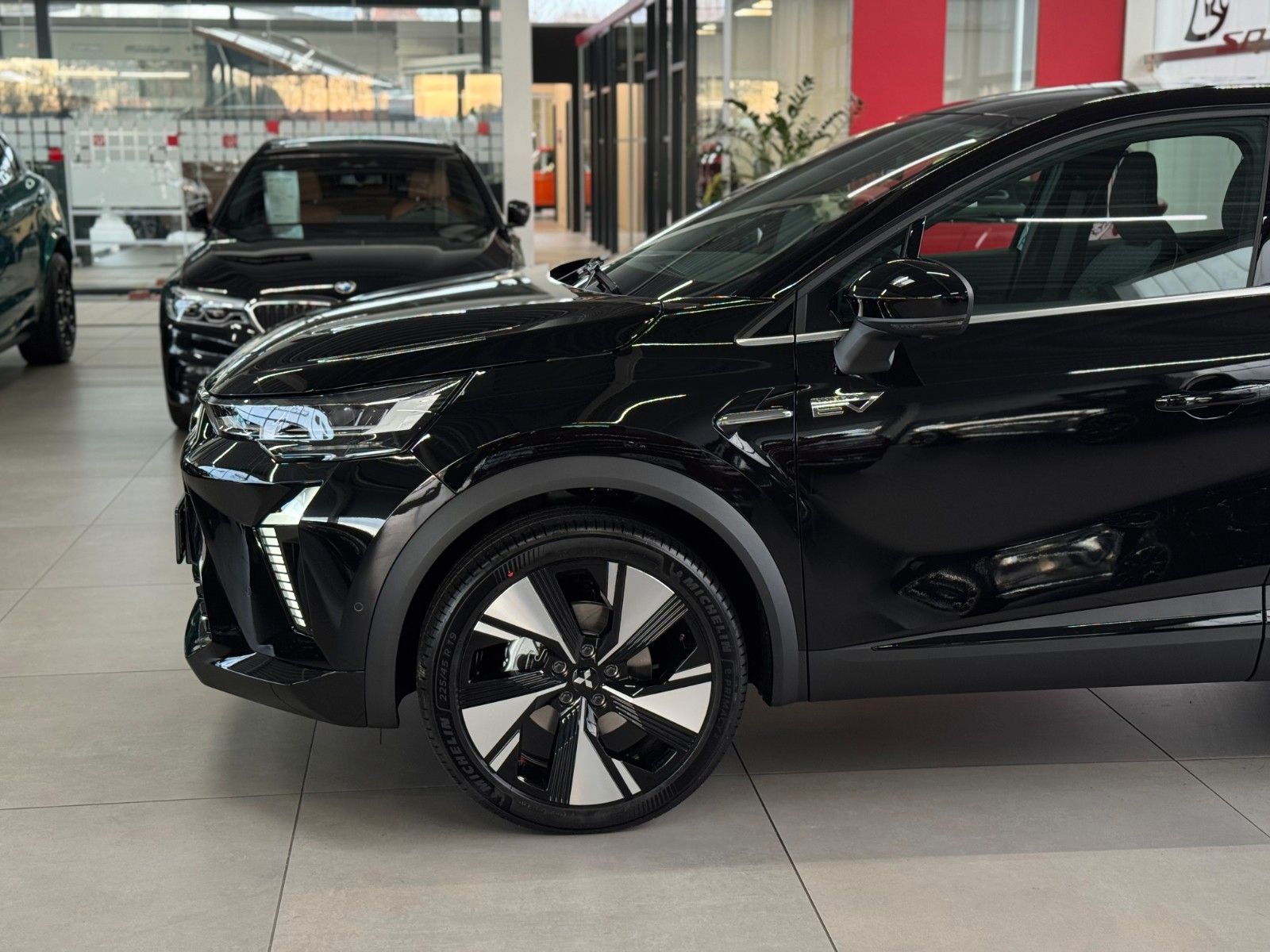 Fahrzeugabbildung Mitsubishi Grandis 1.8 Hybrid Benziner Intro Edition