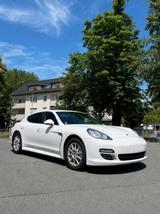 Porsche Panamera S 970 Sport Chrono - Porsche Panamera mit Benzin-Antrieb: Alarmanlage, Limousine