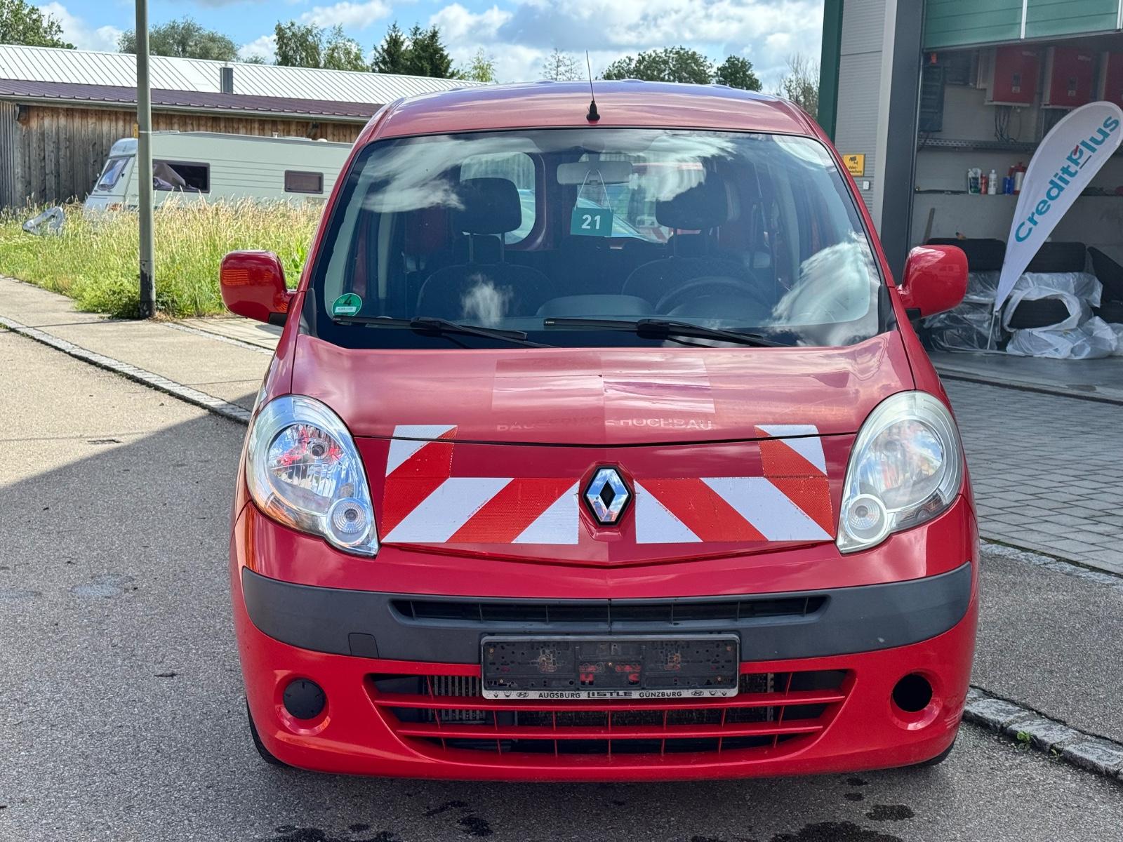 Renault Kangoo 2013 — interior