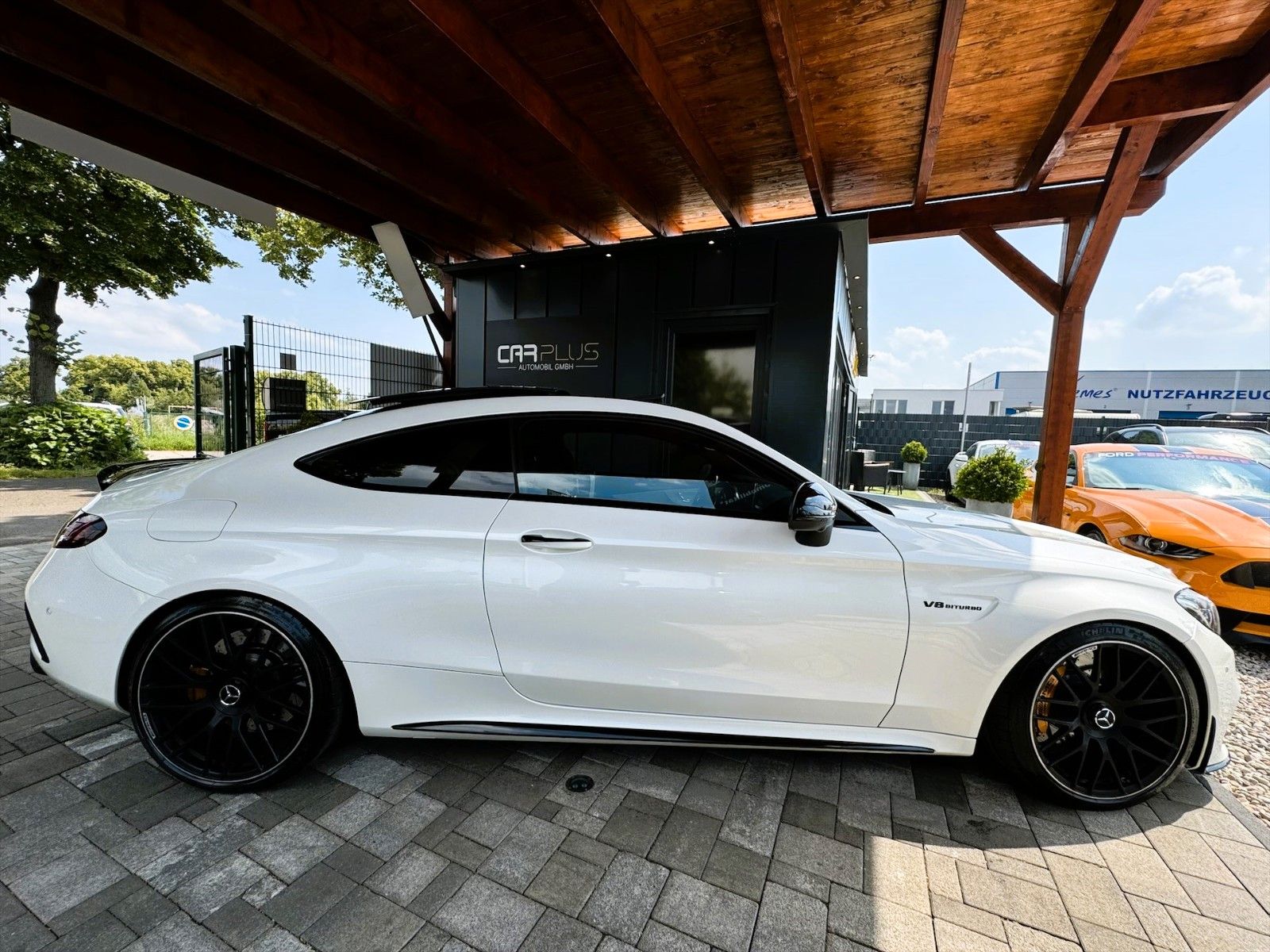 Fahrzeugabbildung Mercedes-Benz C 63 S AMG Coupe Night Performance *Keramik*ACC*