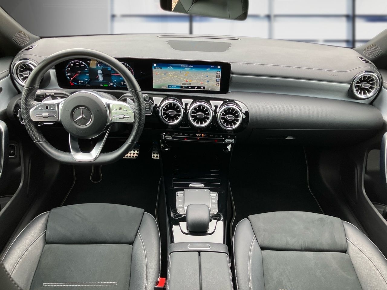 Fahrzeugabbildung Mercedes-Benz CLA 250 e SB AMG Night+Memo+FahrassPak+360°+Ambi