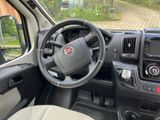 HYMER / ERIBA / HYMERCAR Ayers Rock 150 PS Automatik | 34.000 km | AHK  - HYMER / ERIBA schwarz TV
