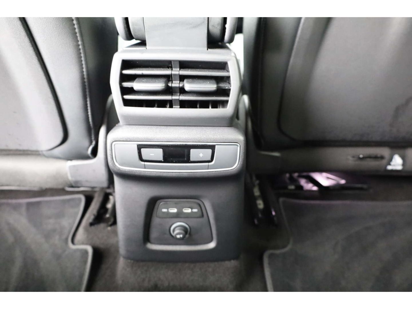 Audi Q4 e-tron - Bild 23