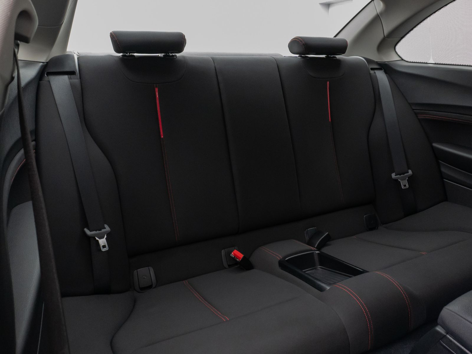 Fahrzeugabbildung BMW 220d Coupé Sport Line PDChinten HiFi Navi Xenon