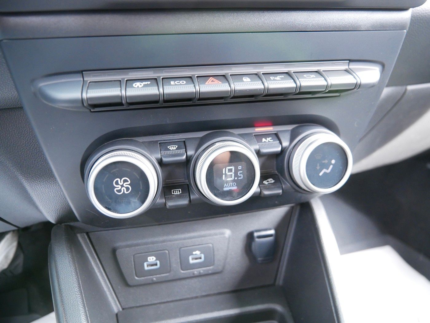 Fahrzeugabbildung Dacia Duster II 1.3 TCe Extreme 360°Kamera NAVI SHZ AL