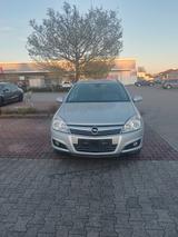 Opel Astra  1.6 mit TÜV  - Opel Astra aus 2007: Kombi