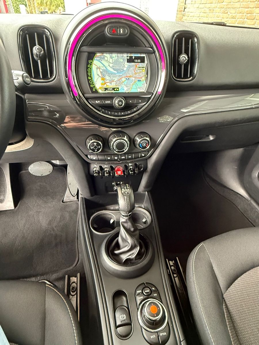 Fahrzeugabbildung MINI Cooper Countryman Autom. Navi/Panorama/1.Hand