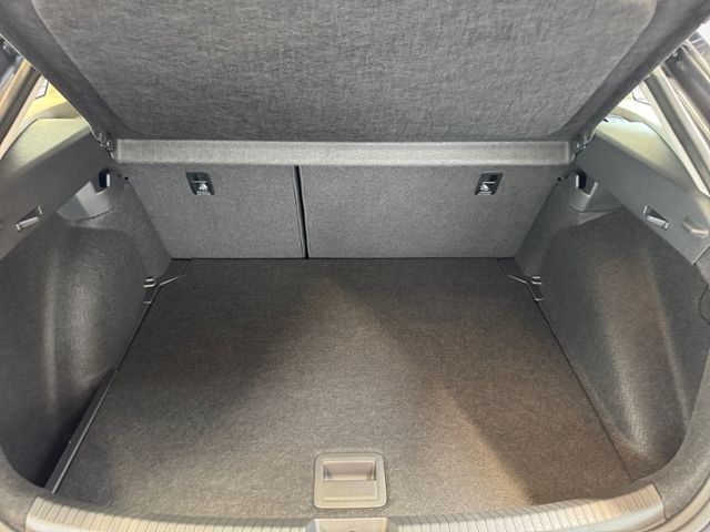 Fahrzeugabbildung Volkswagen Taigo Life 1,0 TSI 85 kW